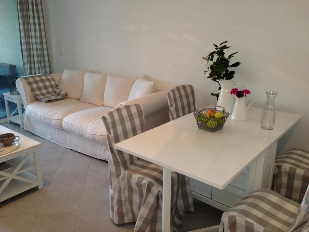 Residence Nayah-Maria Calvi  Szoba fotó
